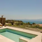 Hilaritas Sea View In Kefalonia With Private Pool And Jacuzzi Hébergement de vacances Ratzaklíon