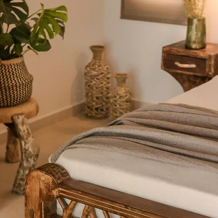 Hilaritas Luxury Suites Breathtaking Sea Views & Stylish Seclusion In Kefalonia Ratzaklíon