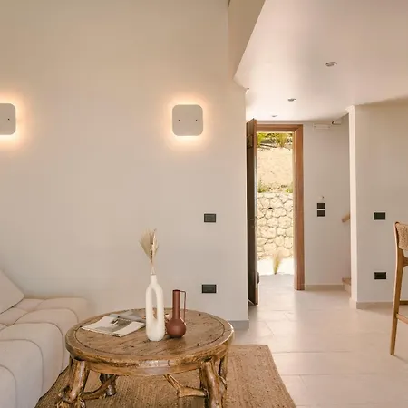 Hilaritas Luxury Suites Breathtaking Sea Views & Stylish Seclusion In Kefalonia Ratzaklíon