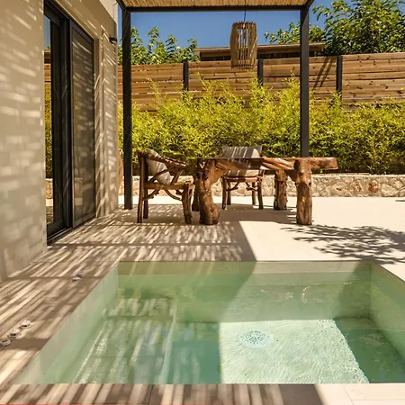 Hilaritas Luxury Sea View, Private Pool & Jacuzzi Paradise *