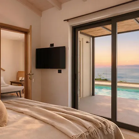 Feriehus Hilaritas Sea View In Kefalonia With Private Pool And Jacuzzi